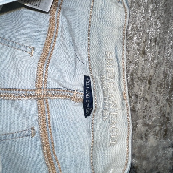 Cute American eagle Jean shorts - Picture 4 of 5